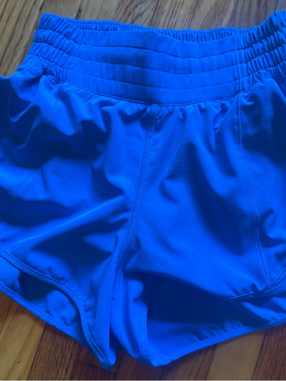lululemon athletica Women's Hotty Hot low rise shorts - Royal Blue - Picture 3 of 5